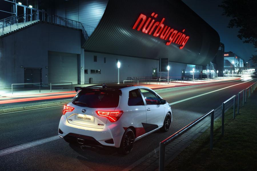  Toyota Yaris GRMN 2017 года  (фото 32 из 51)